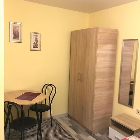 Киев Сдам Посуточно Ул Доброхотова 28 Daily Rent Kyiv St Dobrokhotova 28 Διαμέρισμα Εξωτερικό φωτογραφία