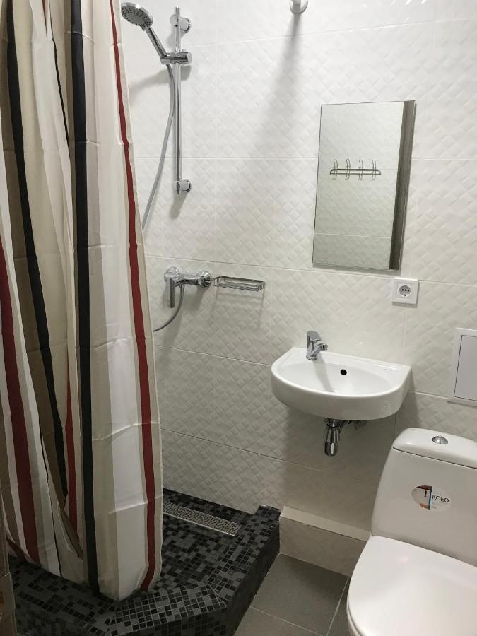 Киев Сдам Посуточно Ул Доброхотова 28 Daily Rent Kyiv St Dobrokhotova 28 Διαμέρισμα Εξωτερικό φωτογραφία