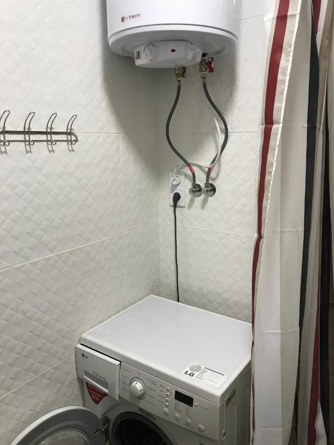 Киев Сдам Посуточно Ул Доброхотова 28 Daily Rent Kyiv St Dobrokhotova 28 Διαμέρισμα Εξωτερικό φωτογραφία